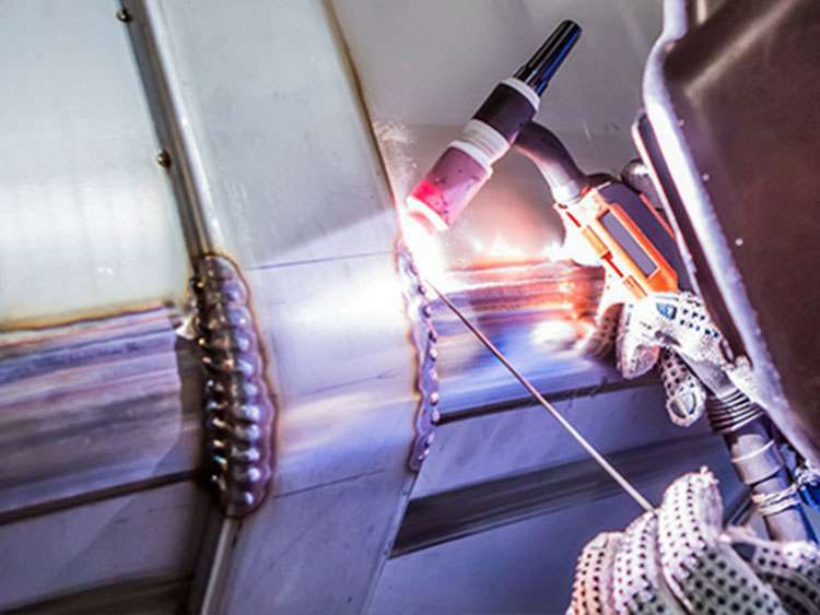 钣金加工中改善焊接技术的五种方法-中山皇冠8xmax官网(中国)有限公司